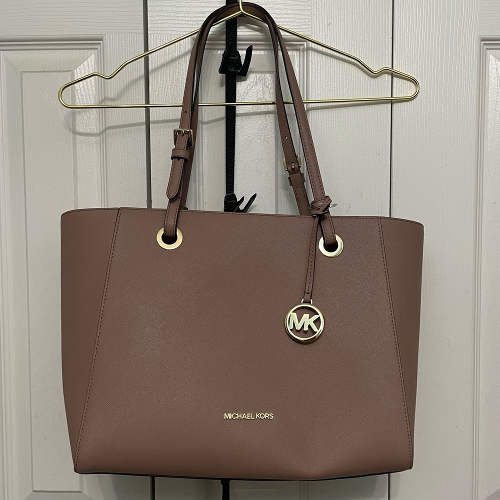 AUTHENTIC MICHAEL KORS **NWT** Medium Leather Tote
